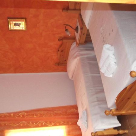 Hotel Il Nido Dell'Aquila Villanova Strisaili Exteriör bild