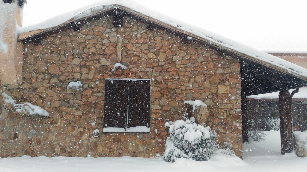 Hotel Il Nido Dell'Aquila Villanova Strisaili Exteriör bild