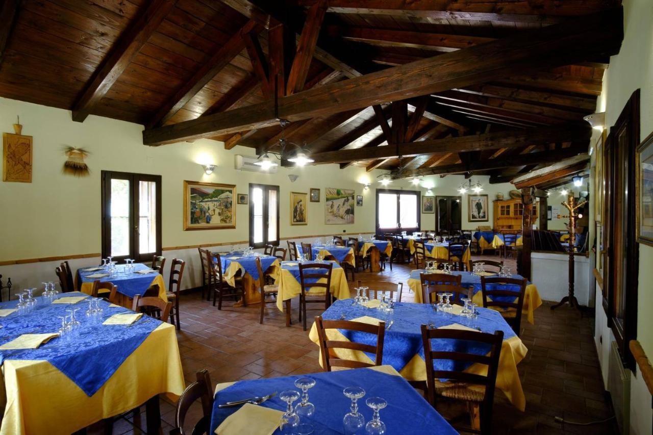Hotel Il Nido Dell'Aquila Villanova Strisaili Exteriör bild