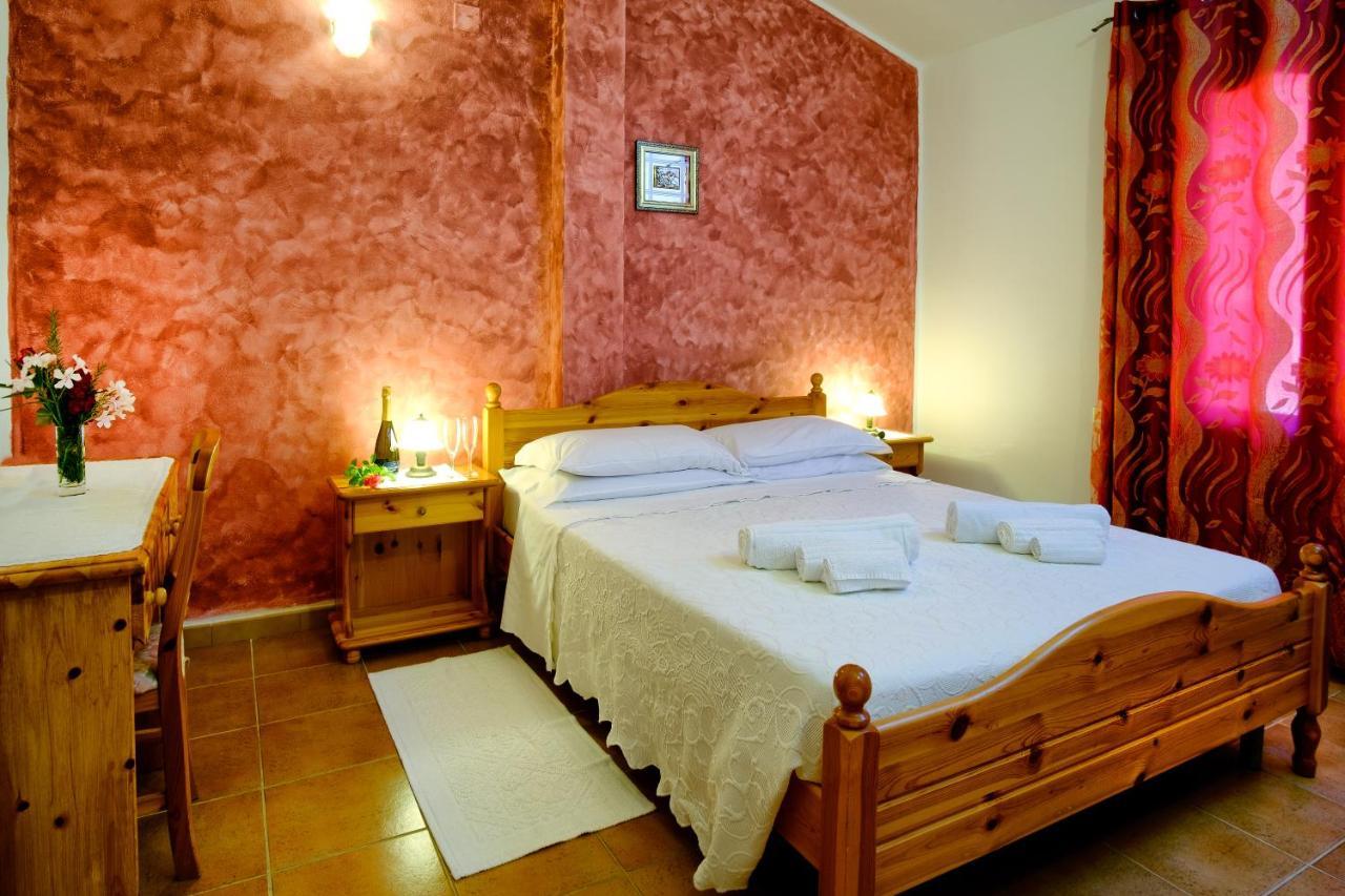 Hotel Il Nido Dell'Aquila Villanova Strisaili Exteriör bild